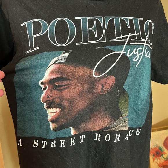 Vintage POETIC JUSTICE A Street Romance
Size Large Tee Shirt WillTees USA
Tupac - Picture 3 of 11